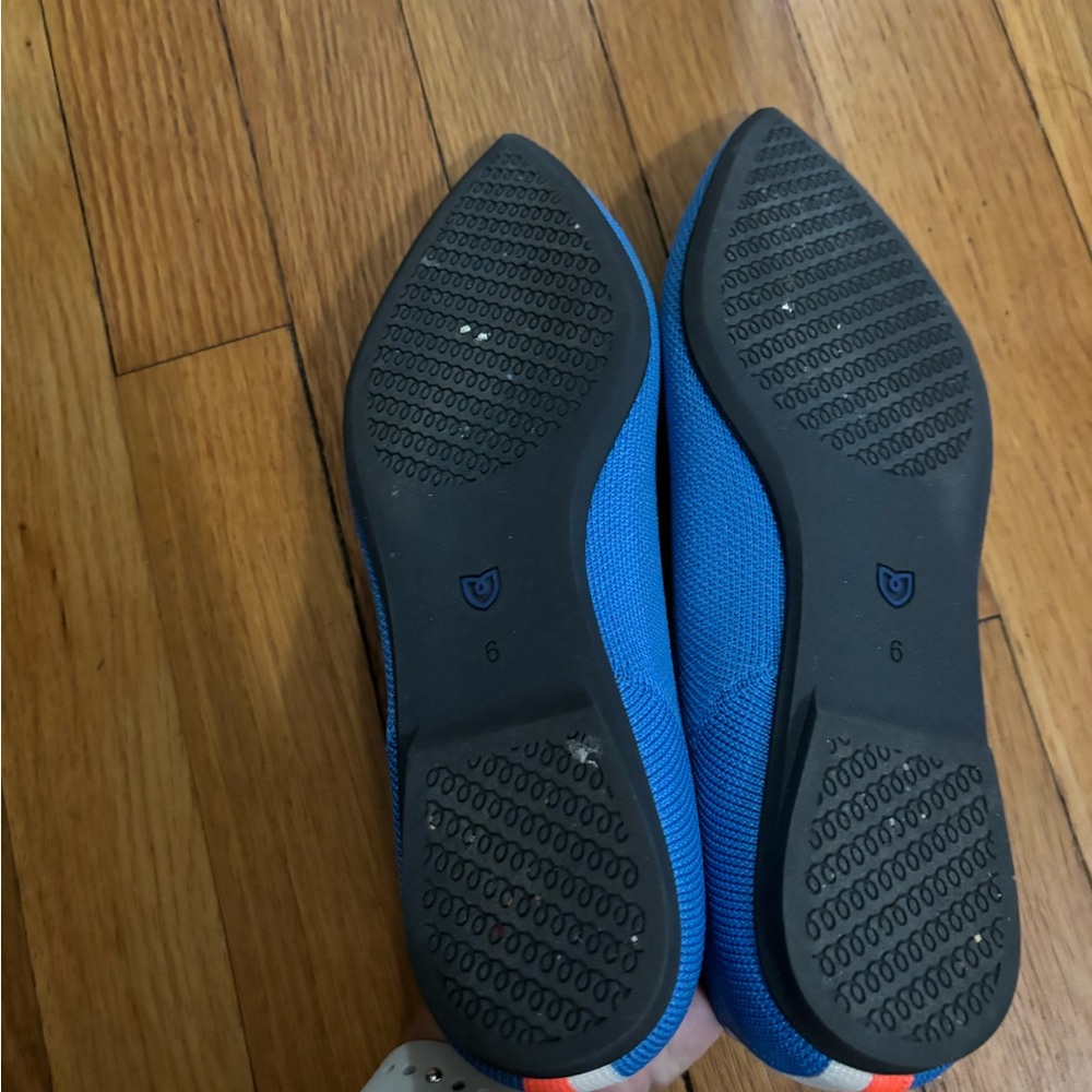 Size 6 Rothy’s Points - Picture 2 of 3